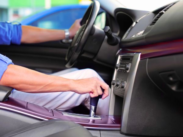 Manual vs Automatic Car: What First-Time Kenya Drivers Should Choose